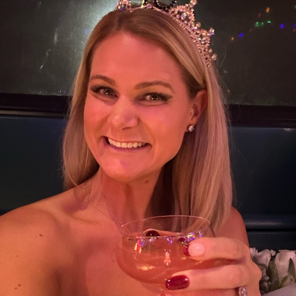 Meet your Posher, Angela